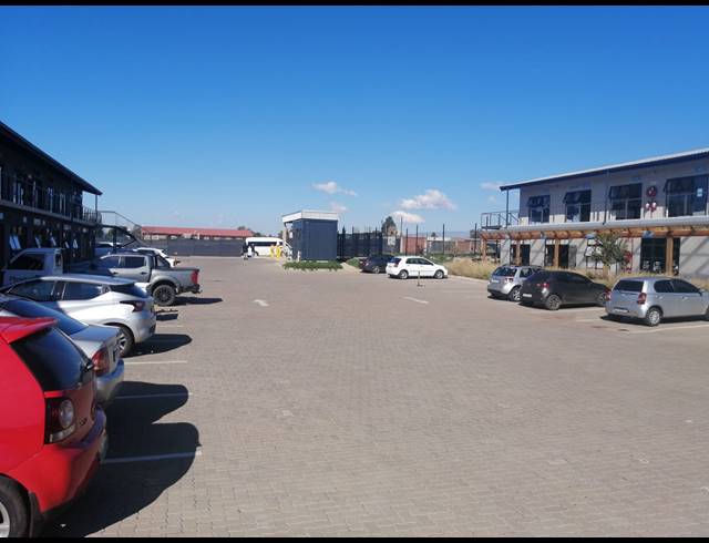 15M² BUSINESS CENTRE TO LET IN PRESIDENT PARK
